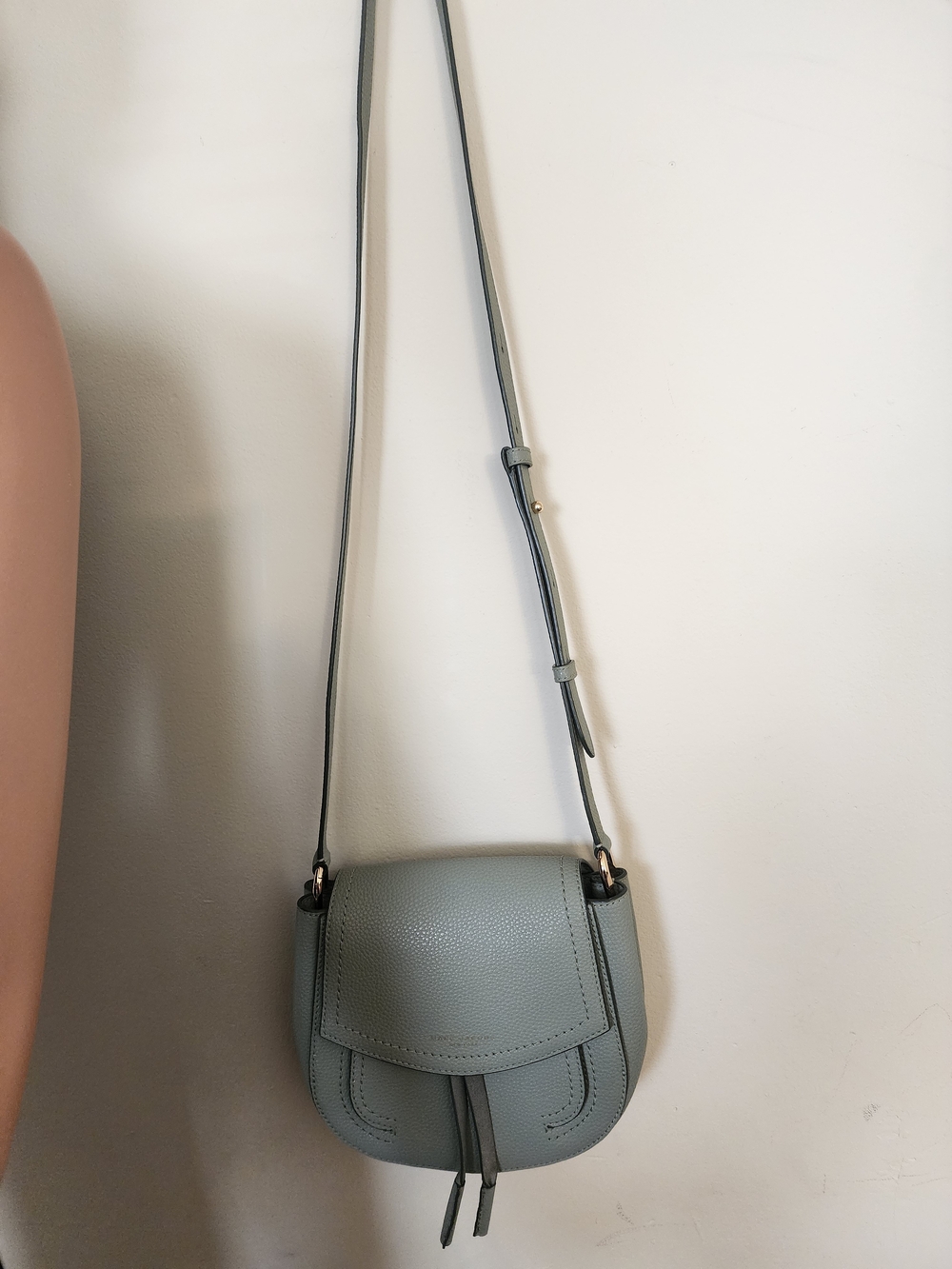 MARC JACOBS New Yorck Small Pebbled Leather Crossbody Bag in Sage Green